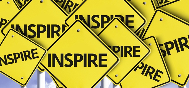placas de sinalização com a palavra inspire